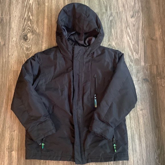 Boys Champion winter coat - Picture 1 of 4